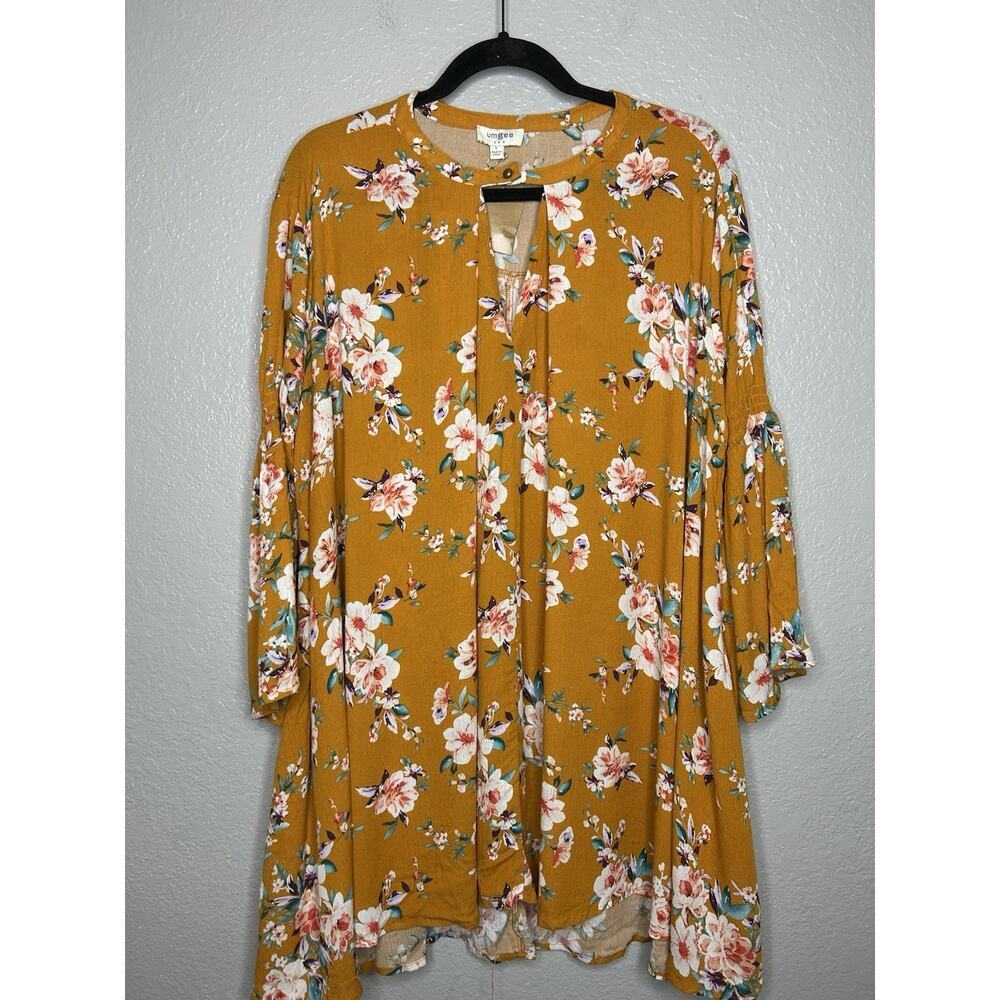Umgee Woman's Floral 3/4‎ Bell Sleeve Keyhole Top Boho Flowy Lightweight Large